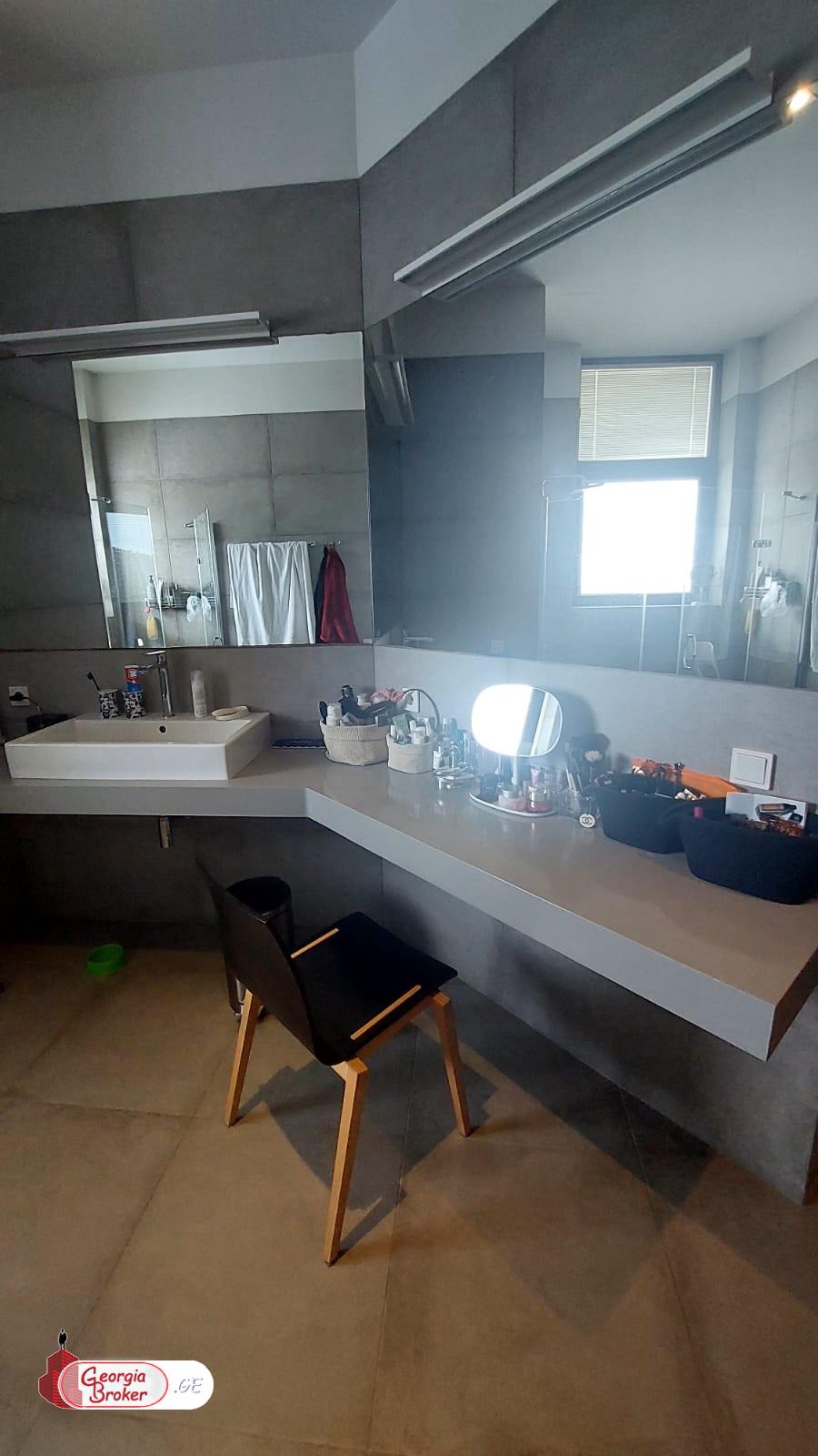 nearly repaired 8-room apartment for sale