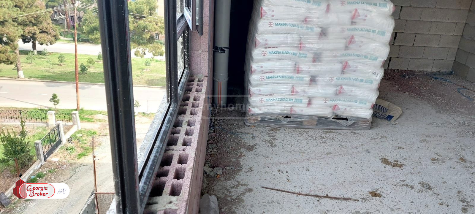 nearly repaired 2-room apartment for sale