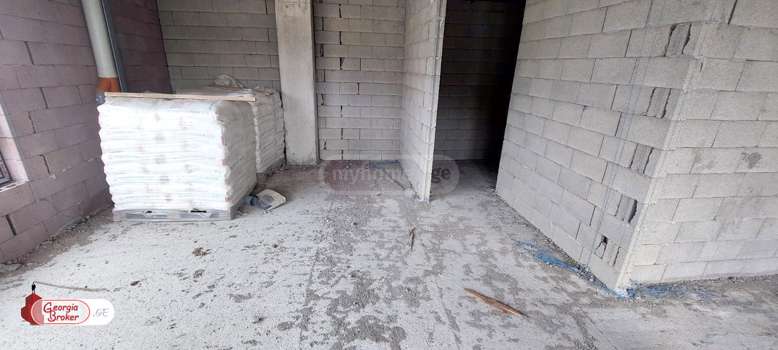 nearly repaired 2-room apartment for sale