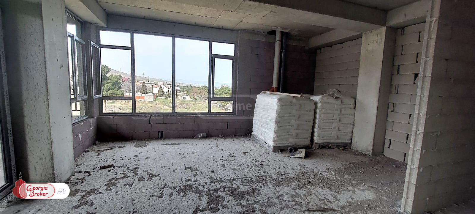 nearly repaired 2-room apartment for sale