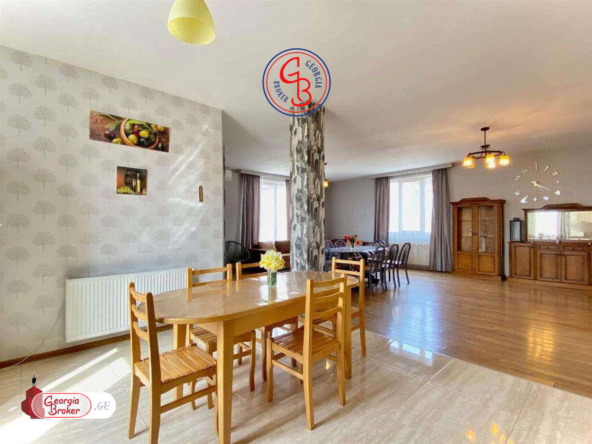 იყიდება ახალი გარემონტებული 15 ნომრიანი სასტუმრო