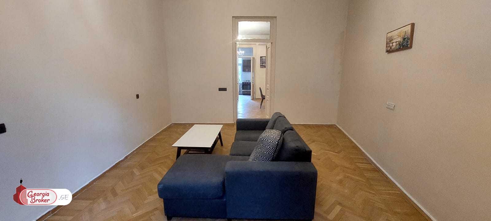 в аренду квартира с новым ремонтом 5-комнат