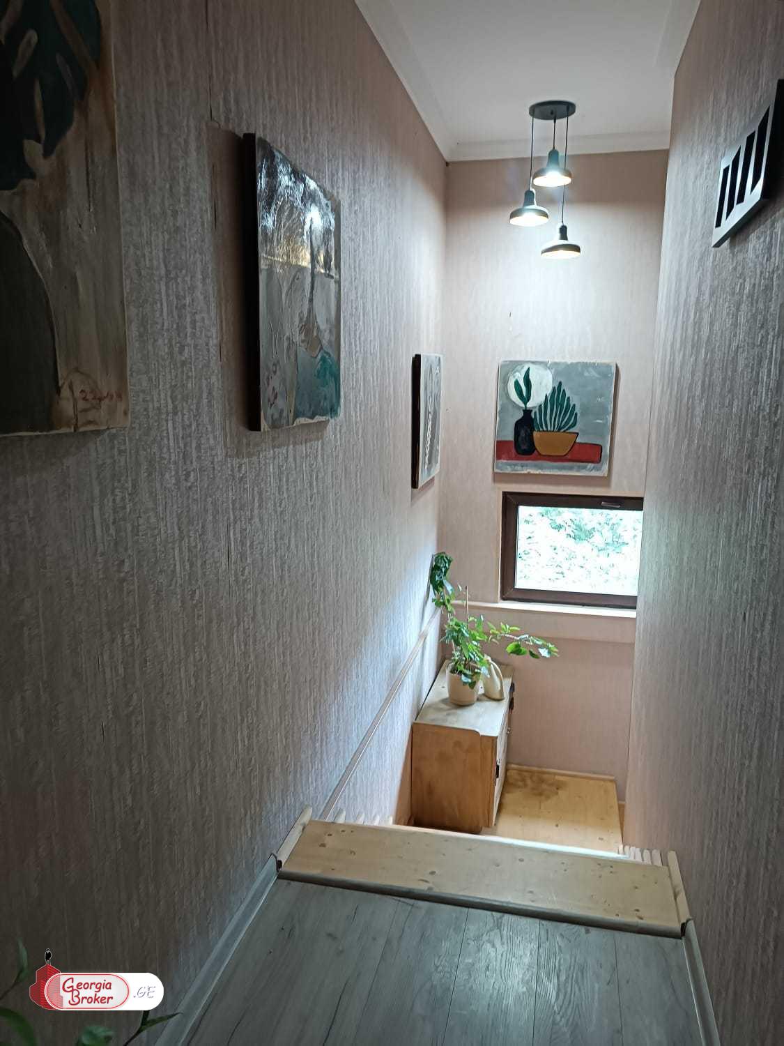 nearly repaired 9-room house for sale