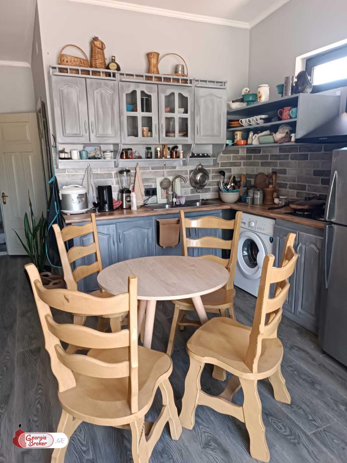 nearly repaired 9-room house for sale