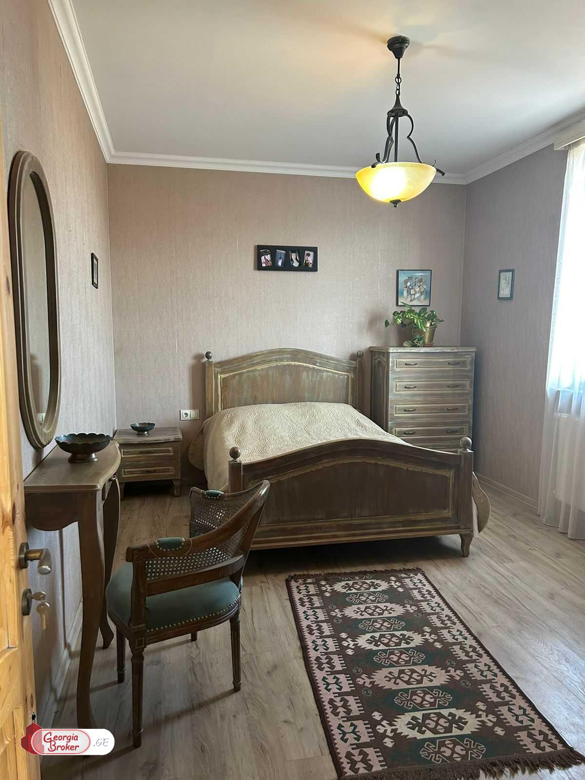 ქირავდება ახალი გარემონტებული 5 ოთახიანი სახლი ლისზე