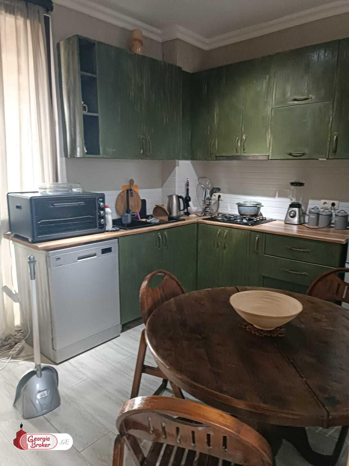 ქირავდება ახალი გარემონტებული 5 ოთახიანი სახლი ლისზე