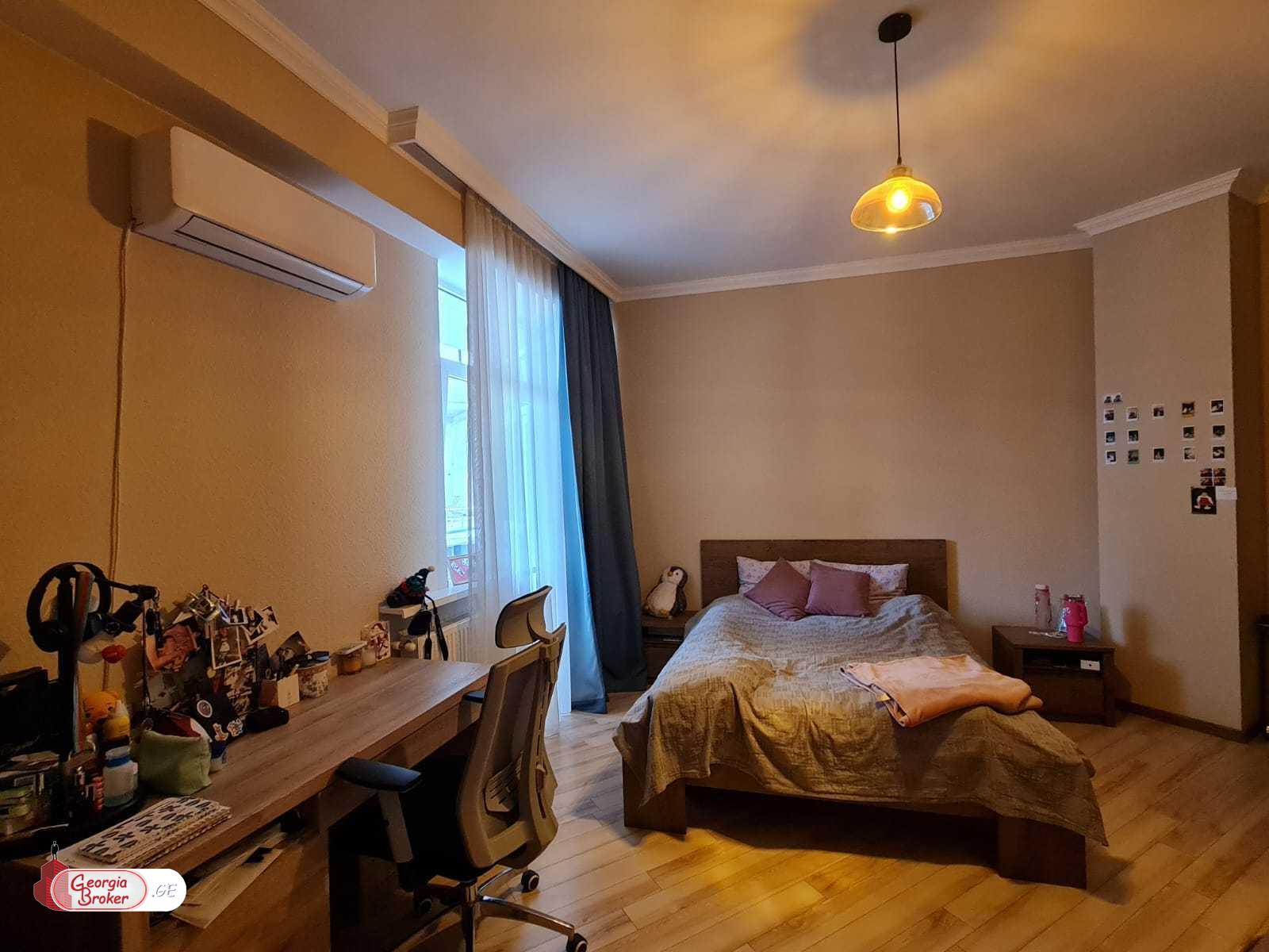 в аренду квартира с новым ремонтом 5-комнат