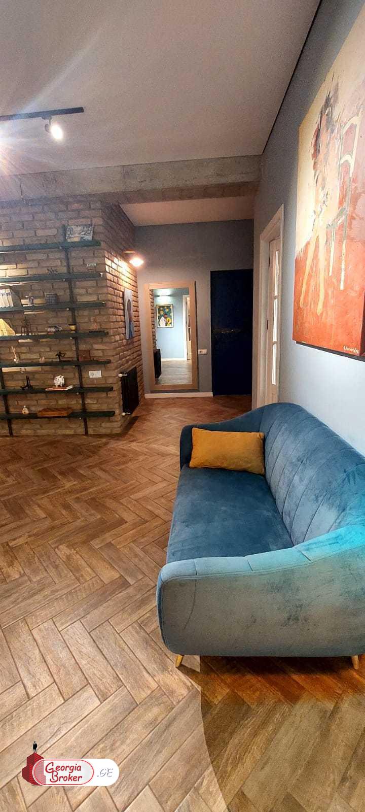 продается квартира с новым ремонтом 3-комнаты