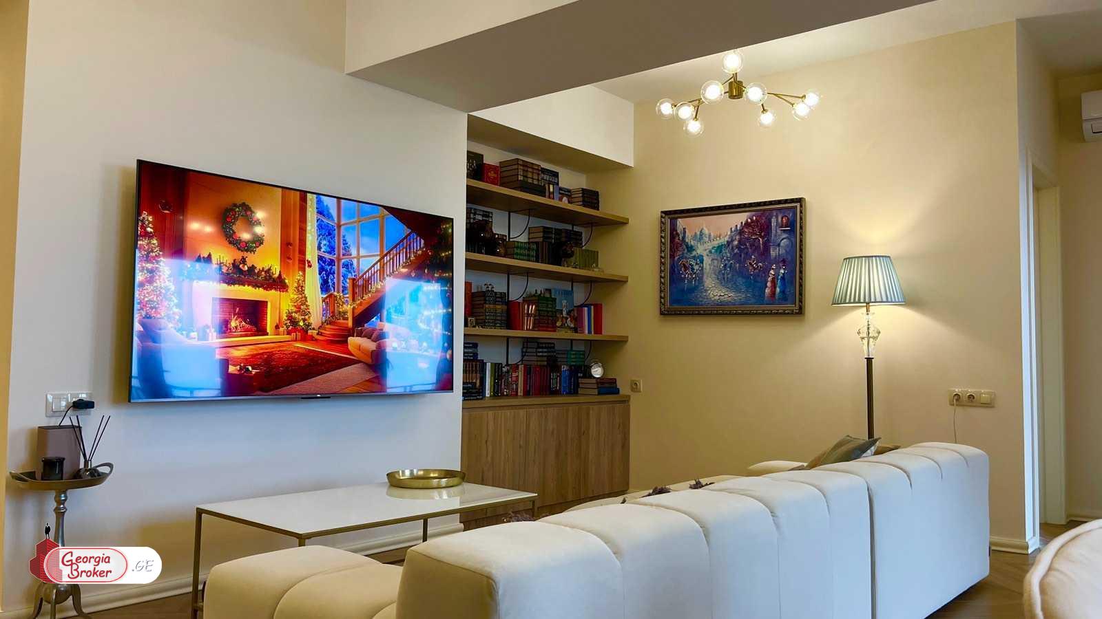 იყიდება ახალი გარემონტებული 3 ოთახიანი ბინა ვაკეში