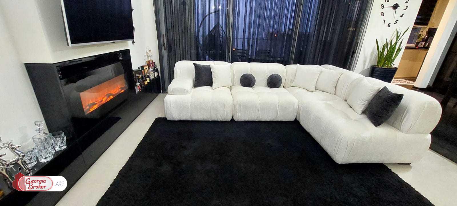 იყიდება ახალი გარემონტებული 4 ოთახიანი ბინა ვაკეში