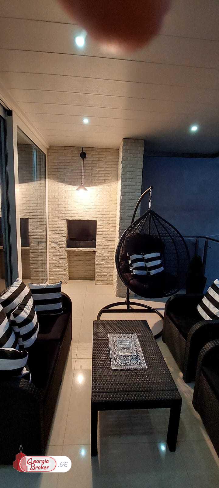 იყიდება ახალი გარემონტებული 4 ოთახიანი ბინა ვაკეში