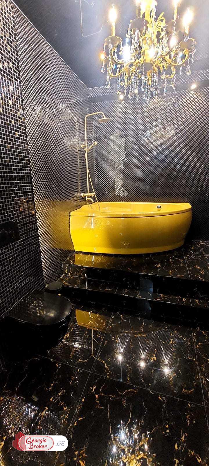 იყიდება ახალი გარემონტებული 4 ოთახიანი ბინა ვაკეში