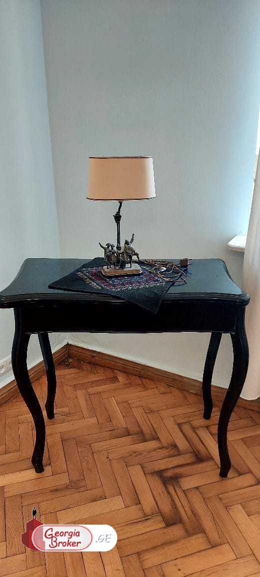 იყიდება ახალი გარემონტებული  კომერციული ფართი მთაწმინდაზე