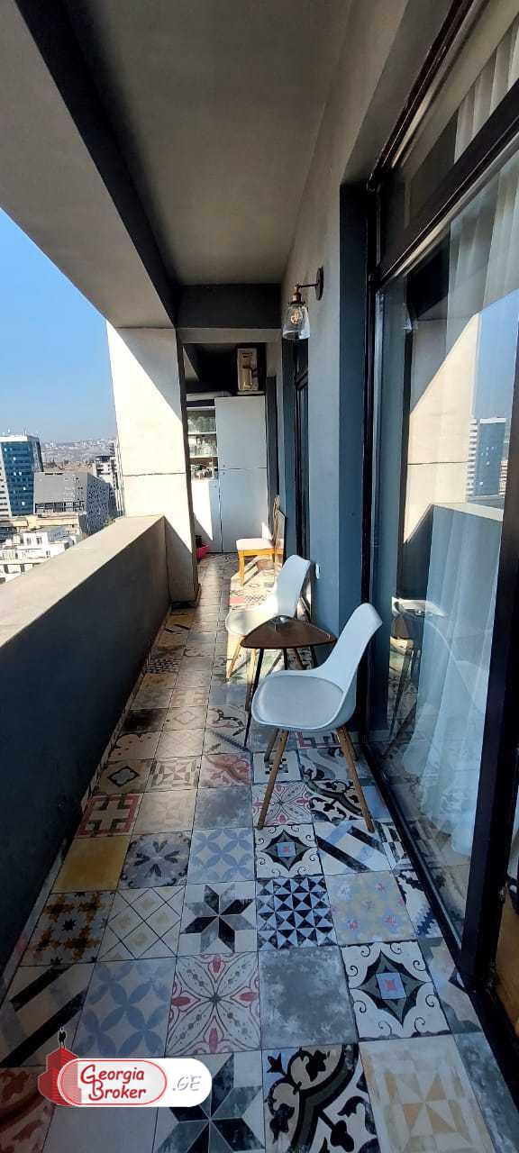 nearly repaired 5-room apartment for sale