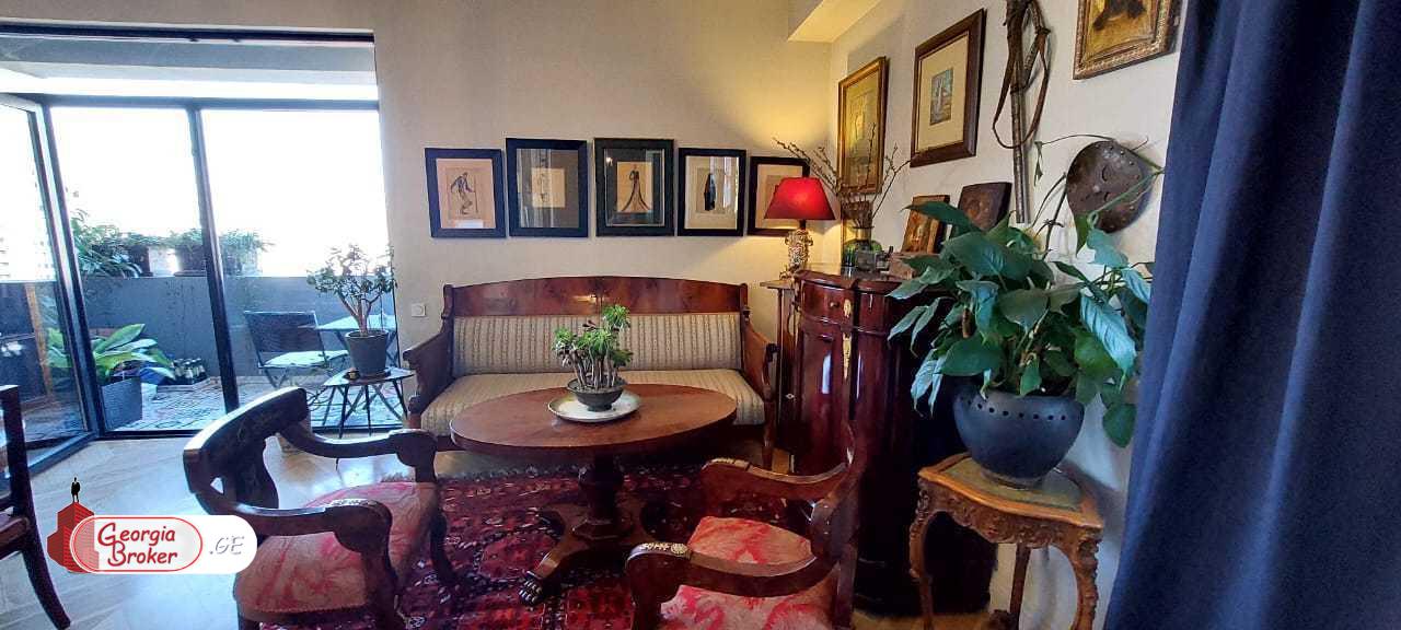 nearly repaired 5-room apartment for sale