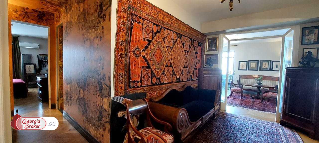 nearly repaired 5-room apartment for sale