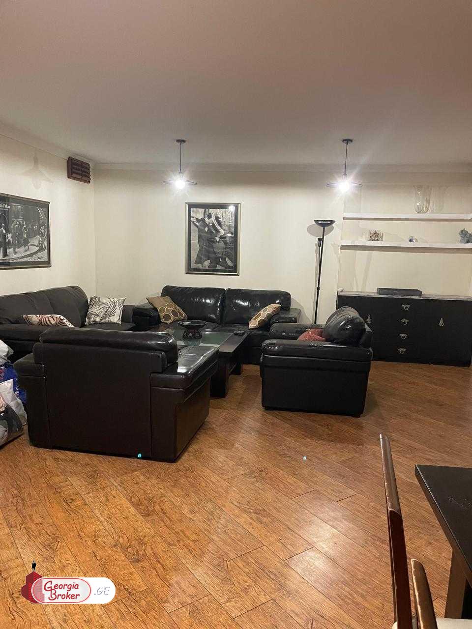 в аренду дом с новым ремонтом 6-комнат