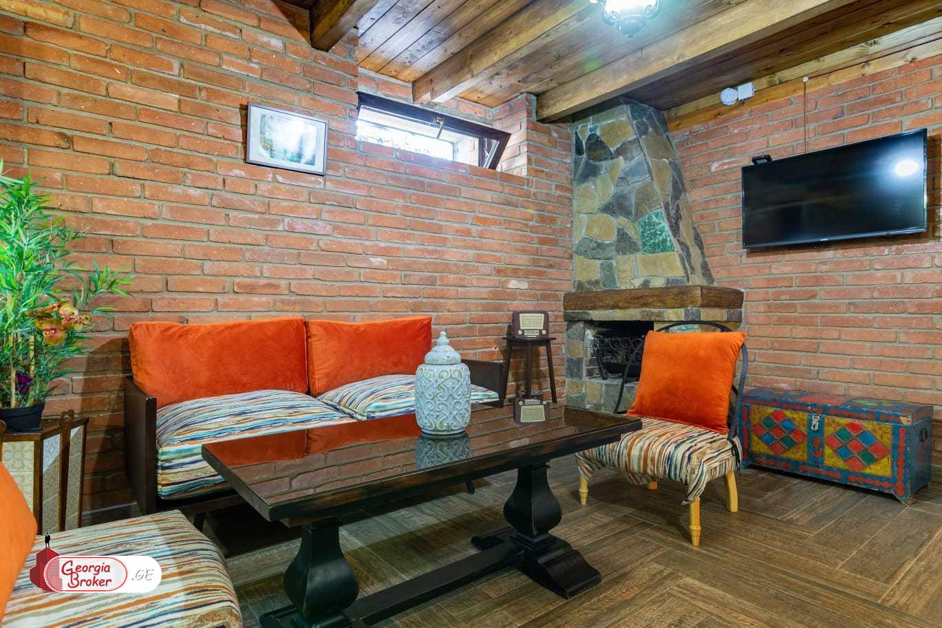 ქირავდება ახალი გარემონტებული 6 ოთახიანი ბინა მთაწმინდაზე