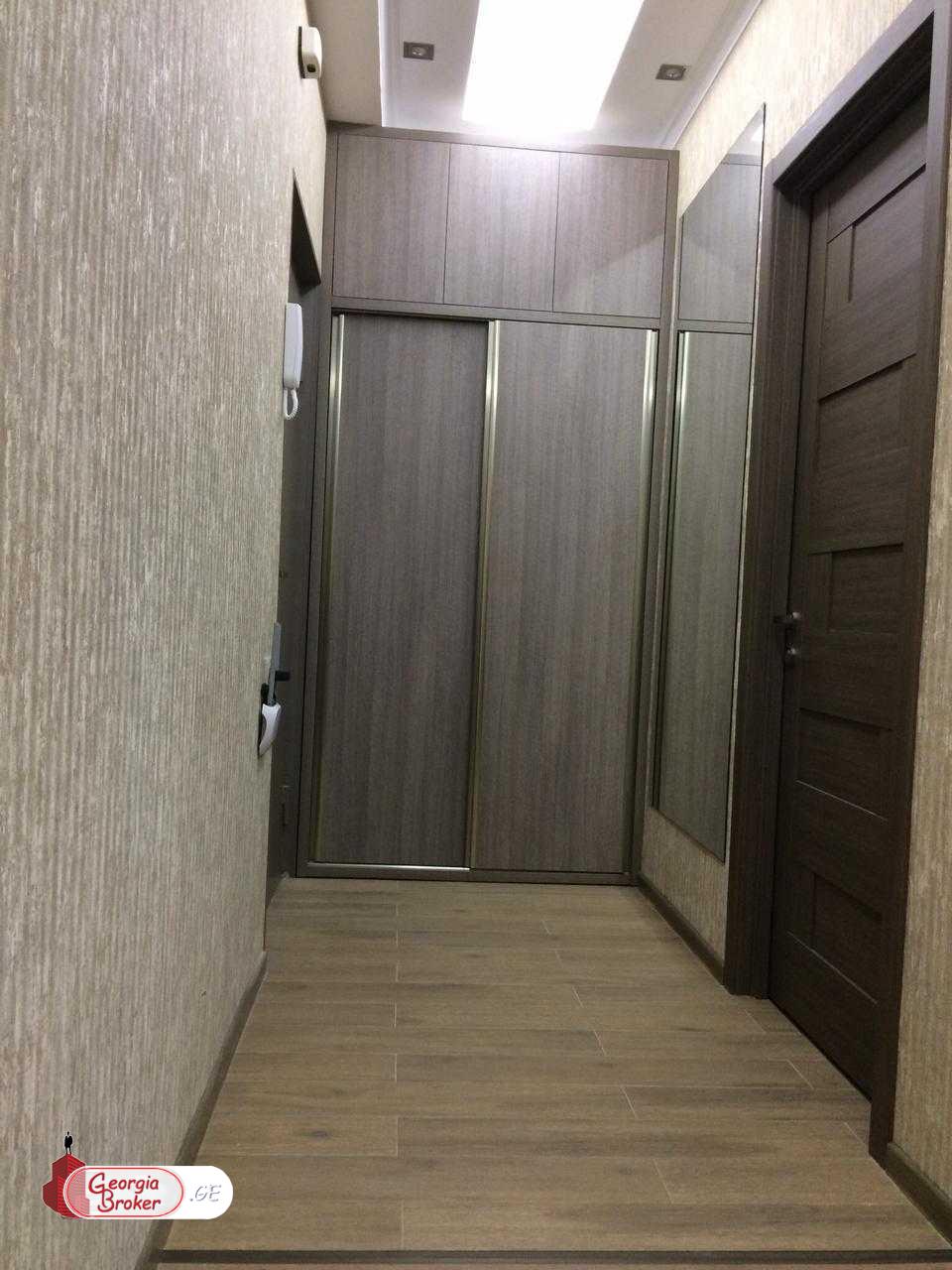 nearly repaired 3-room apartment for rent