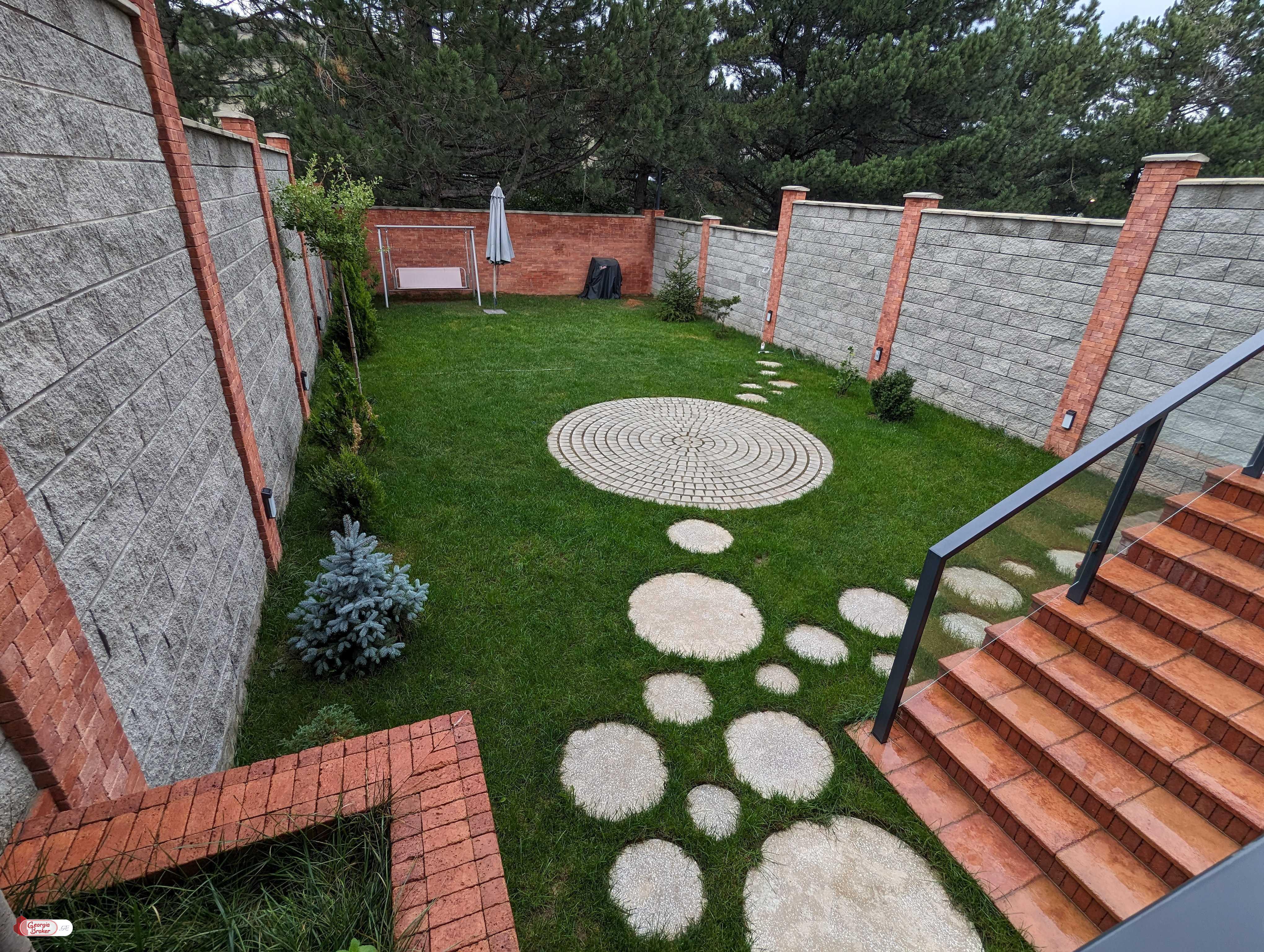 nearly repaired 6-room house for rent