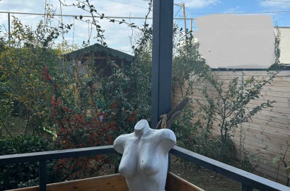 იყიდება ახალი გარემონტებული 5 ოთახიანი სახლი თხინვალაში