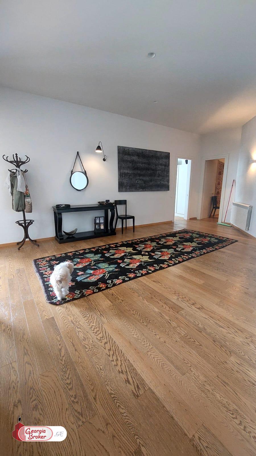 nearly repaired 9-room apartment for sale