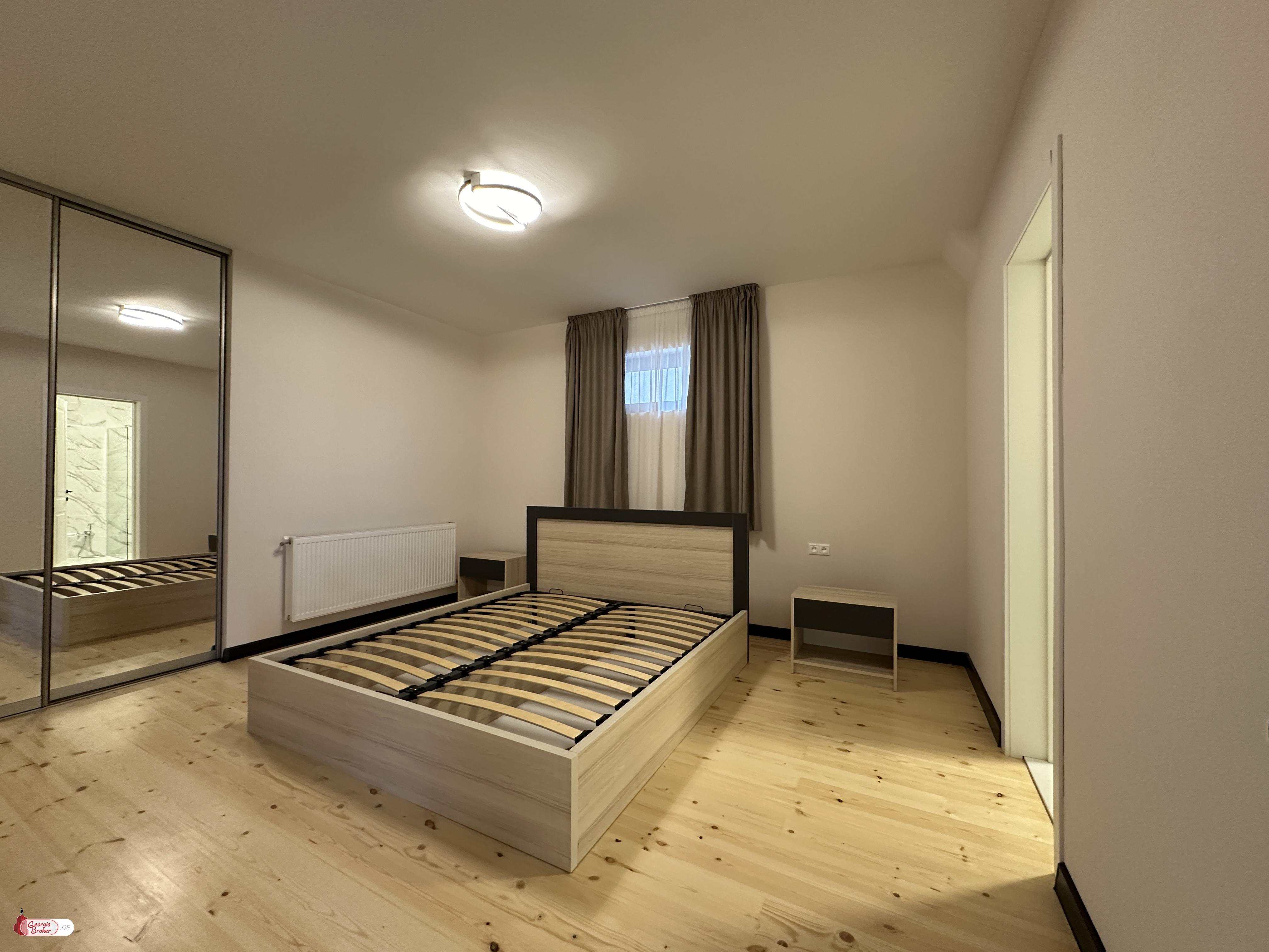 nearly repaired 5-room apartment for rent