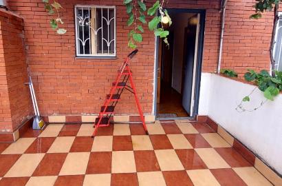 nearly repaired 7-room house for rent