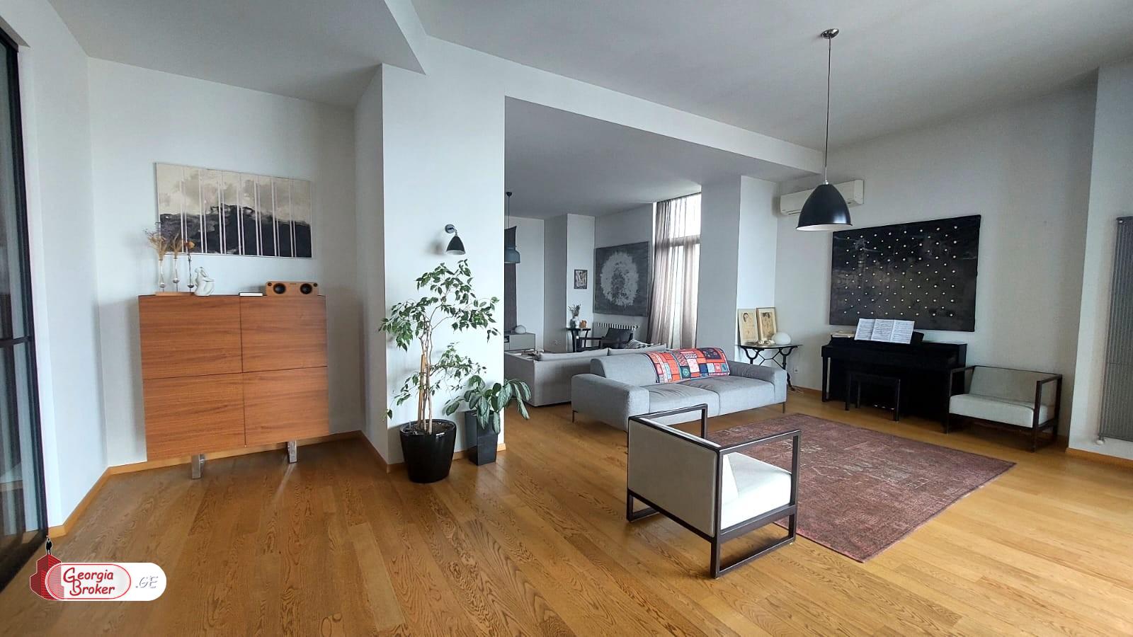 nearly repaired 8-room apartment for sale