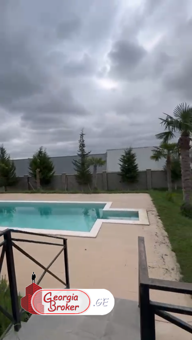 nearly repaired 9-room house for sale