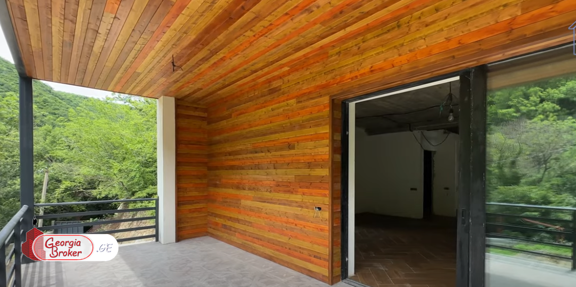 new build 8-room house for sale