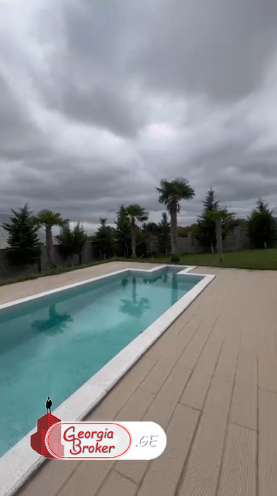 nearly repaired 9-room house for sale