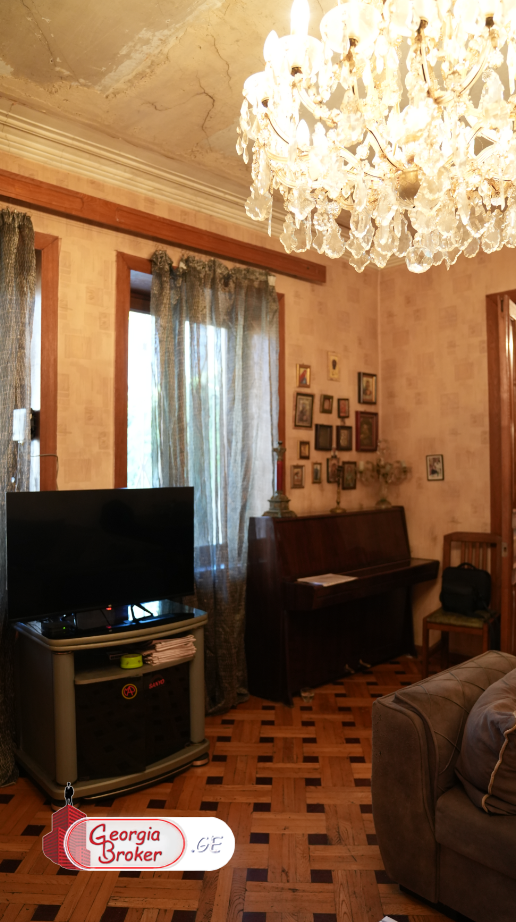 without repair 7-room house for sale