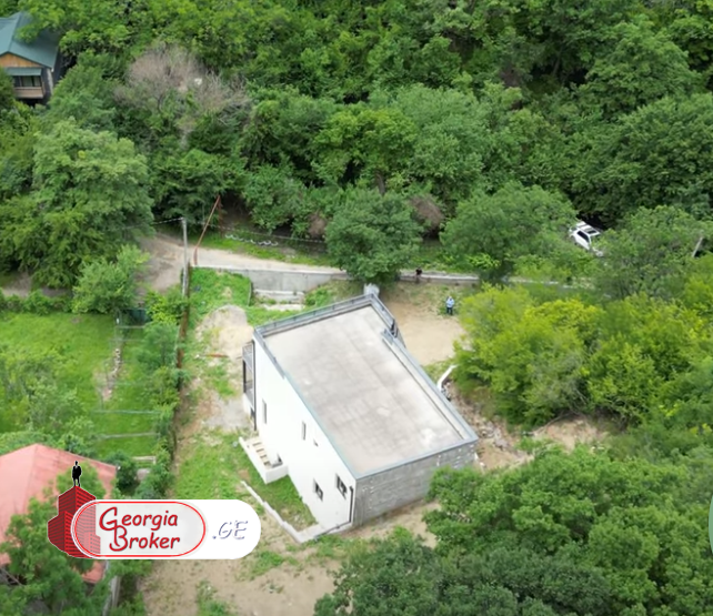 new build 8-room house for sale