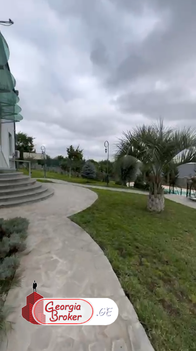 nearly repaired 9-room house for sale