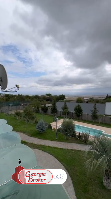 nearly repaired 9-room house for sale