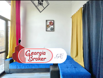 продается квартира с новым ремонтом 4-комнаты