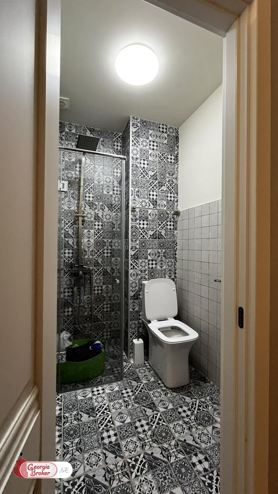 nearly repaired 7-room house for sale