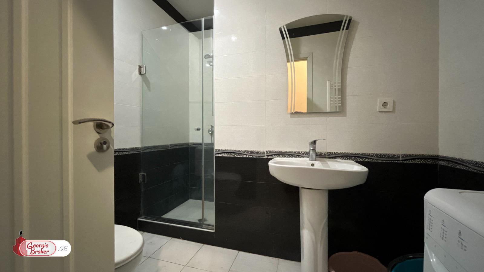 nearly repaired 2-room apartment for sale