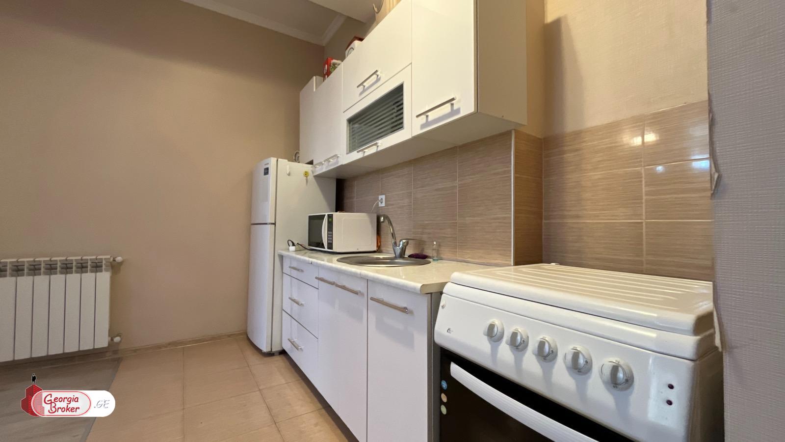 nearly repaired 2-room apartment for sale