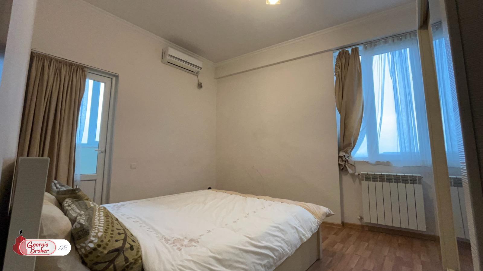 nearly repaired 2-room apartment for sale