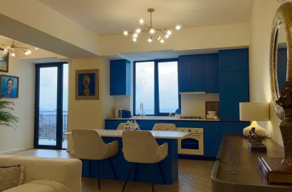 იყიდება ახალი გარემონტებული 3 ოთახიანი ბინა ვაკეში