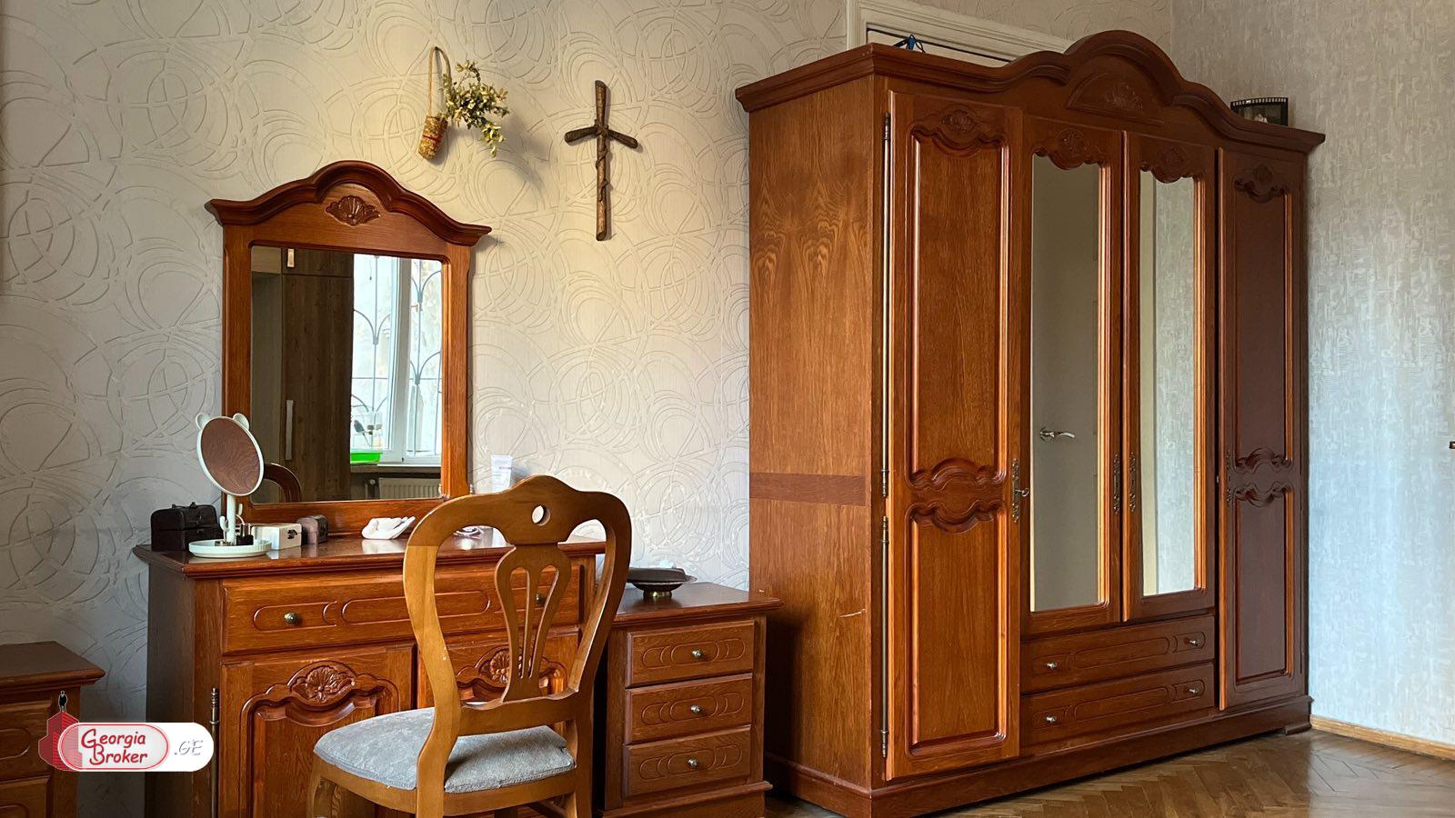 nearly repaired 4-room apartment for sale