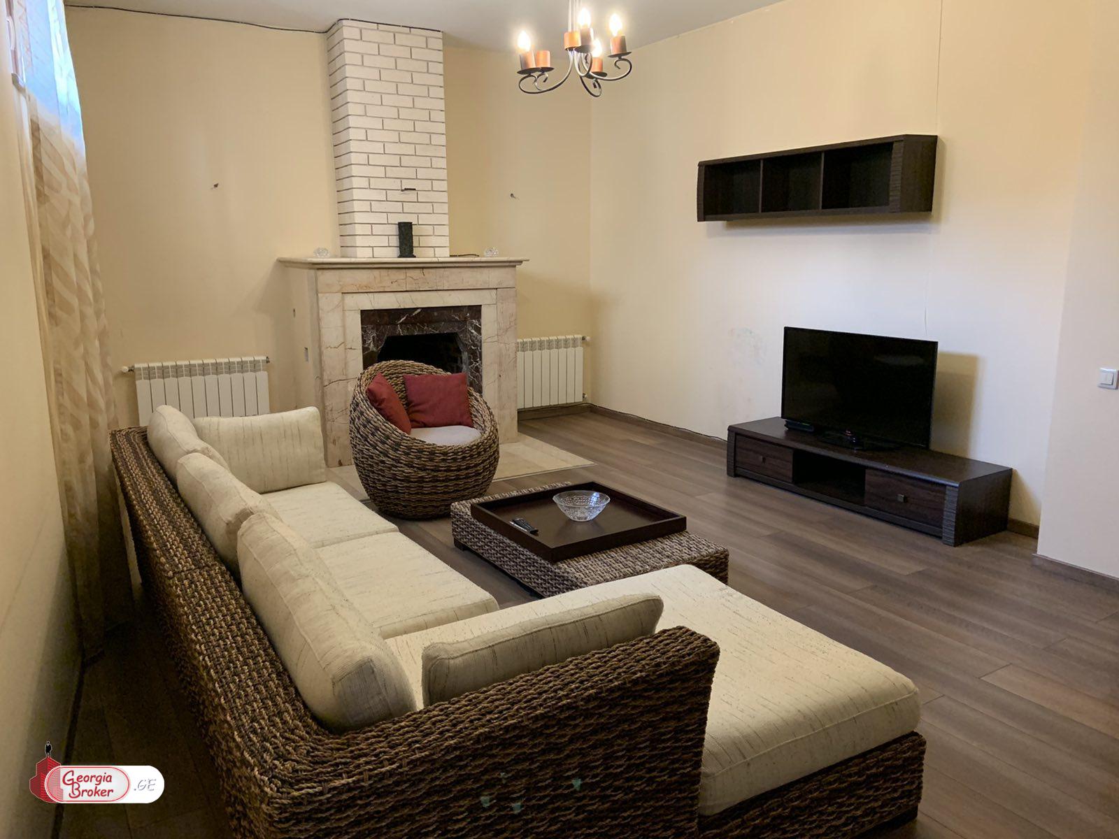 в аренду дом с новым ремонтом 5-комнат