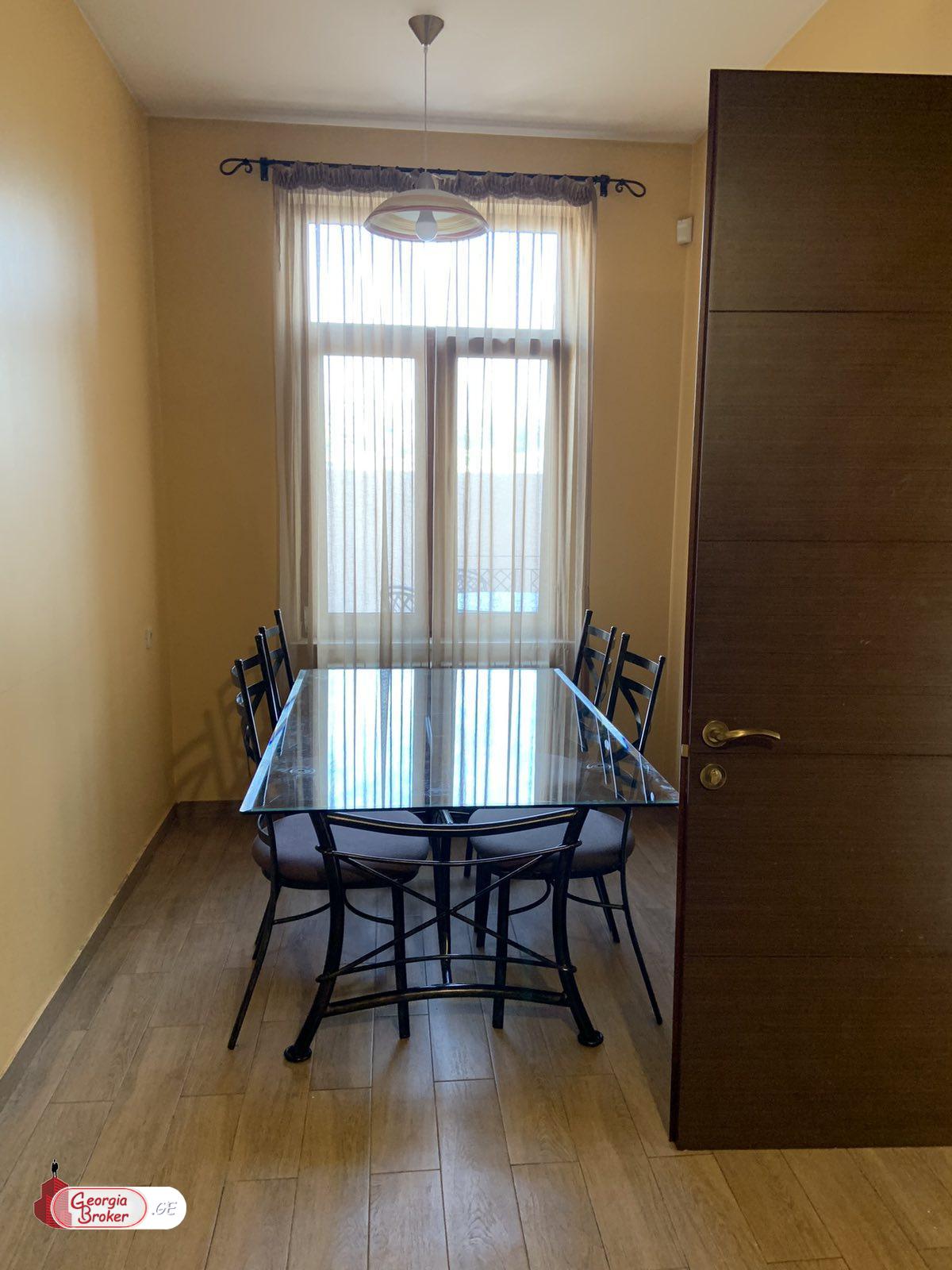 nearly repaired 5-room house for rent