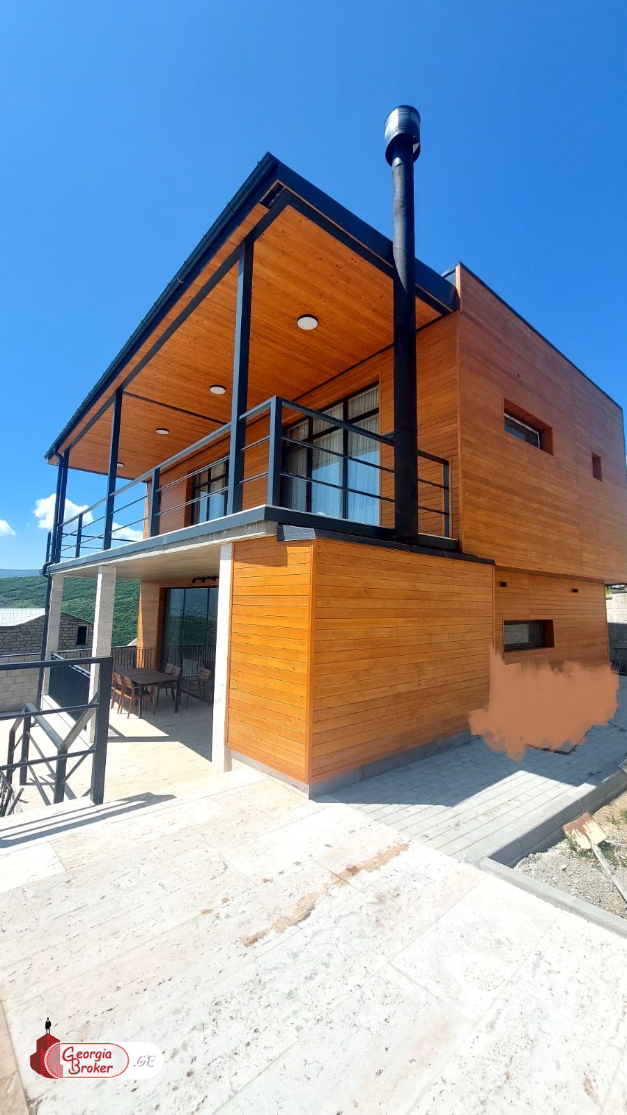 იყიდება ახალი გარემონტებული 7 ოთახიანი სახლი ნაფეტვრებში