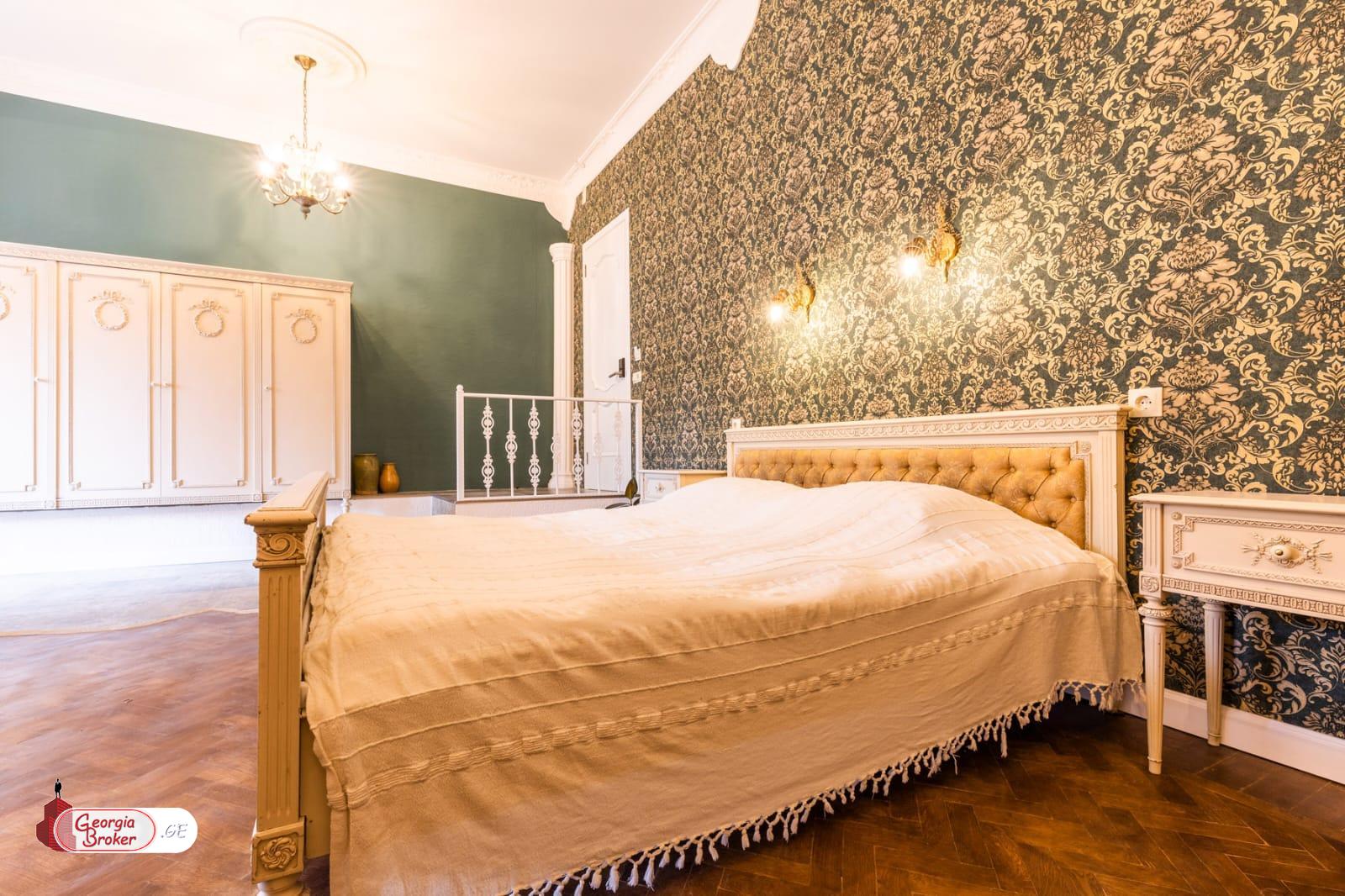 nearly repaired 5-room hotel for sale