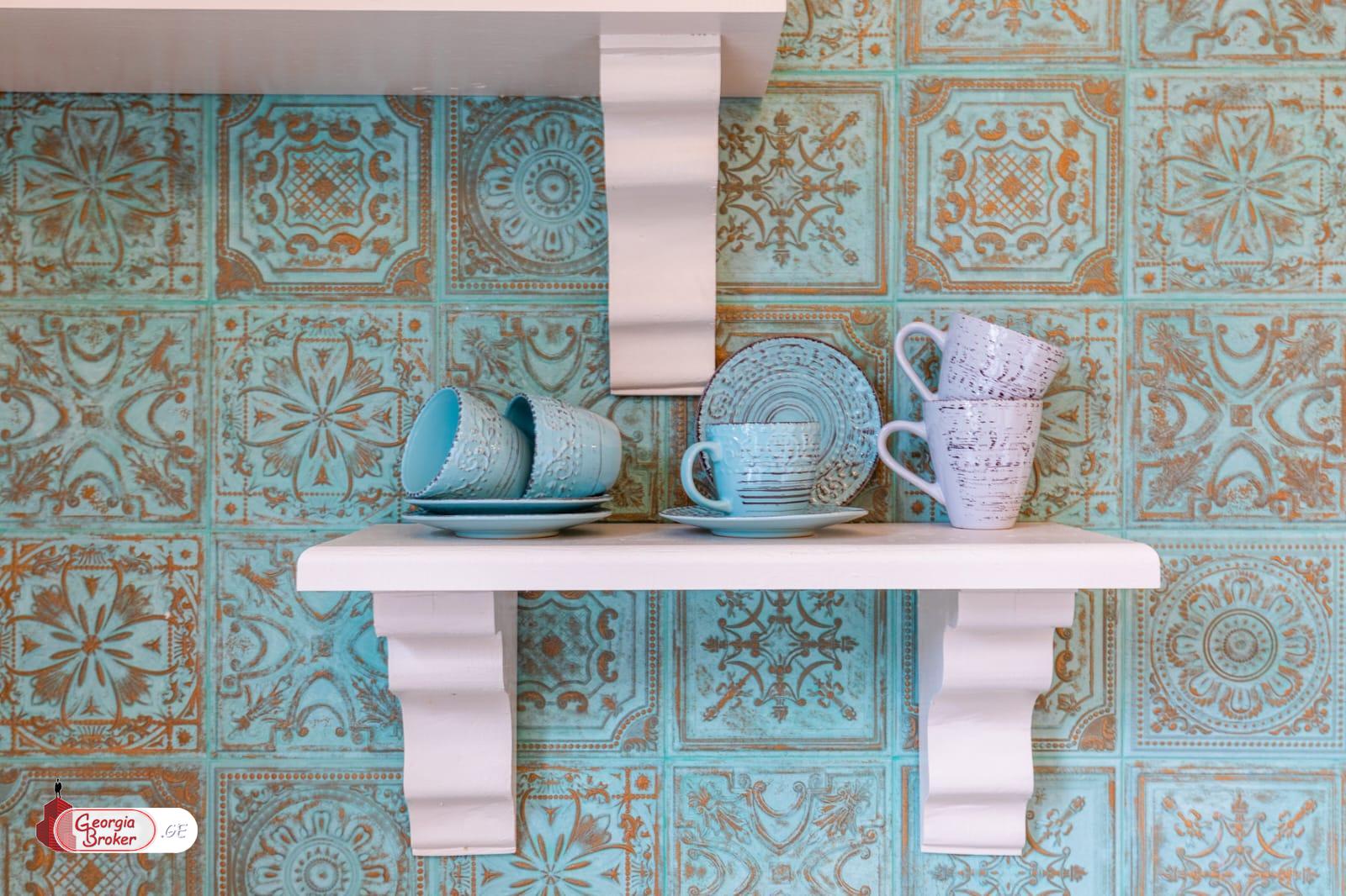 nearly repaired 5-room hotel for sale