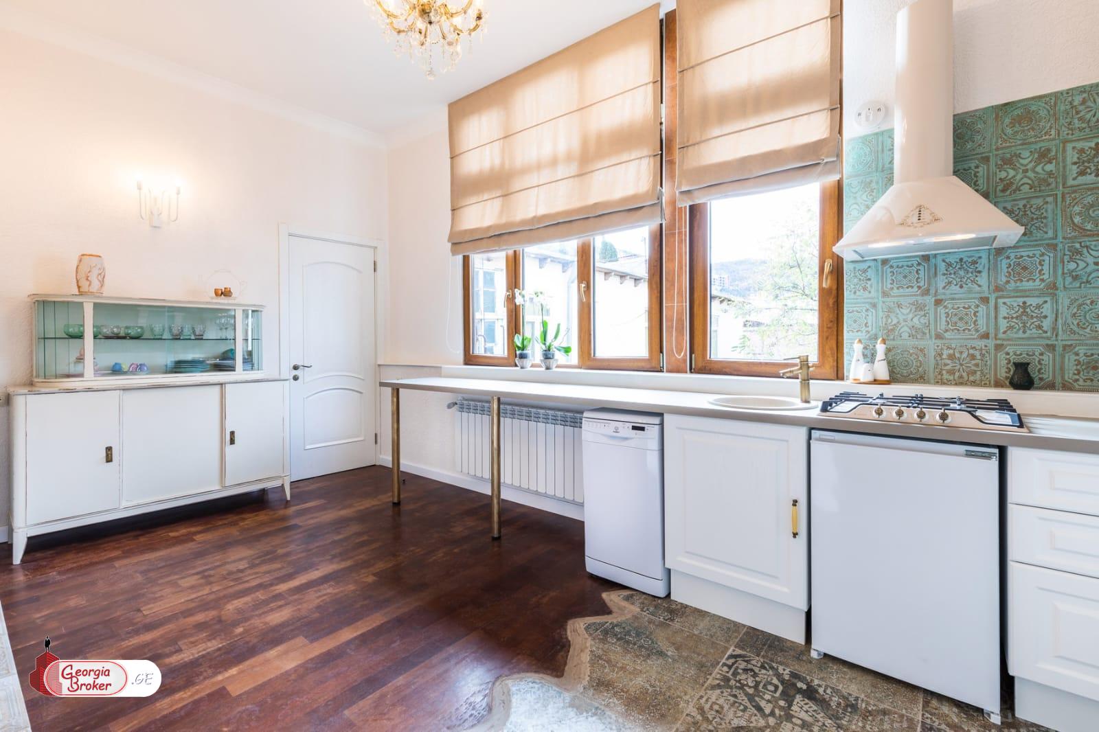 nearly repaired 5-room hotel for sale