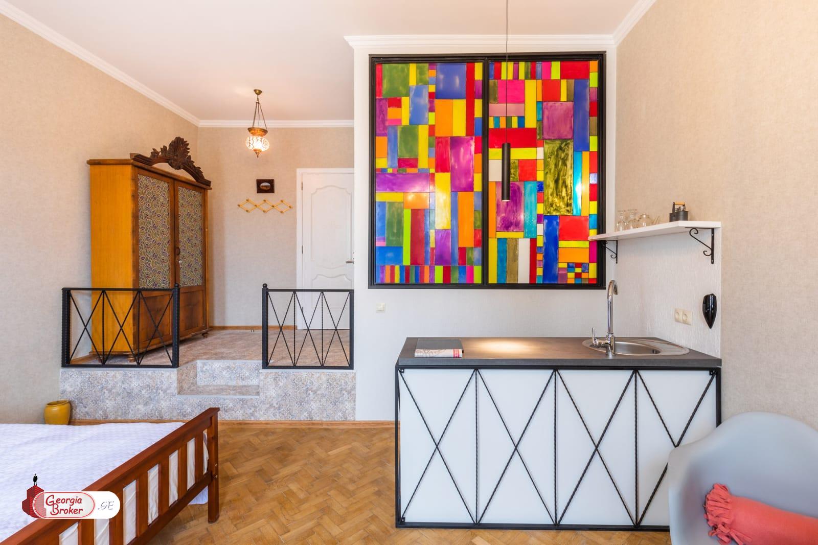 nearly repaired 5-room hotel for sale